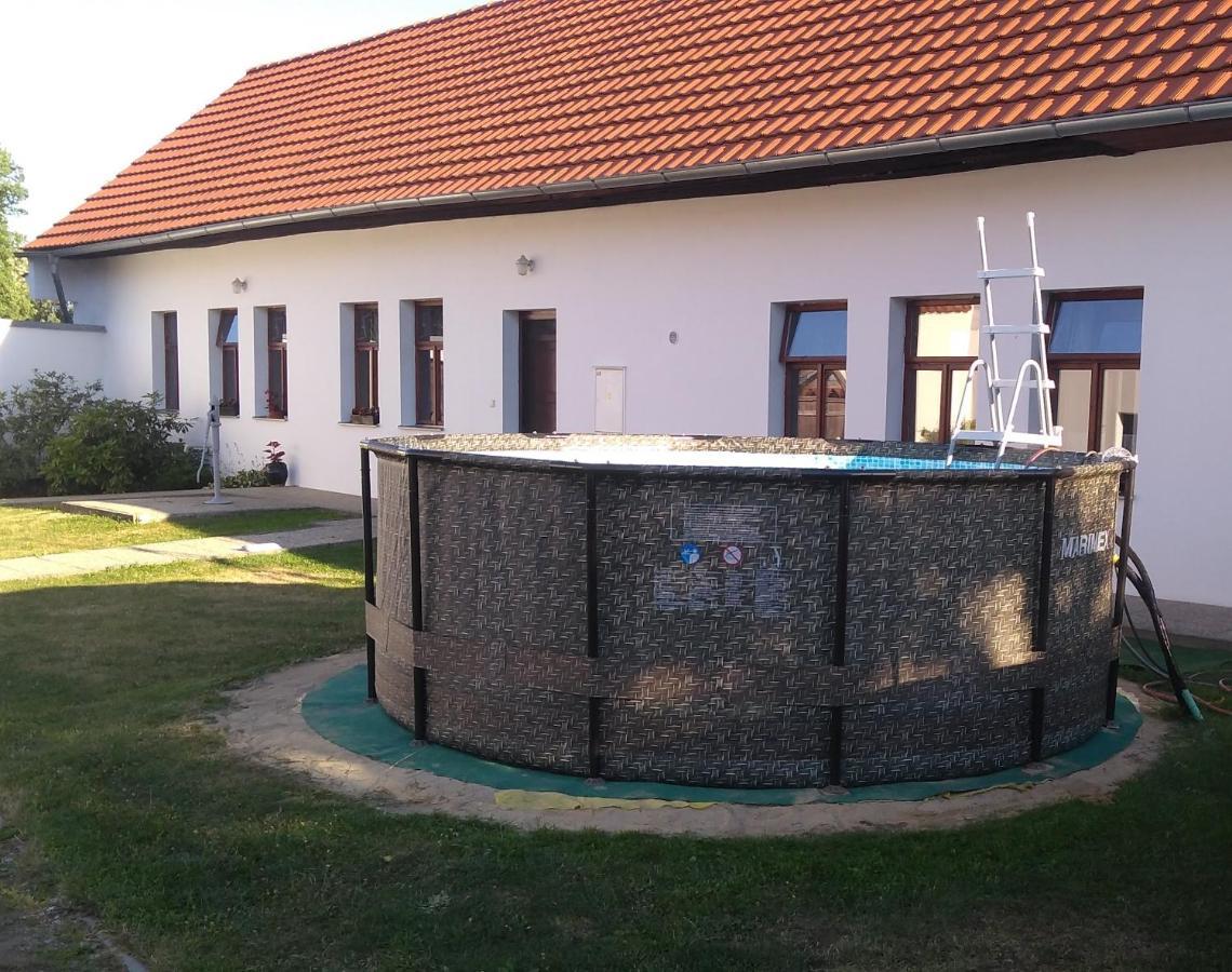 Ubytovani U Dvoraku Veselí nad Lužnicí Dış mekan fotoğraf