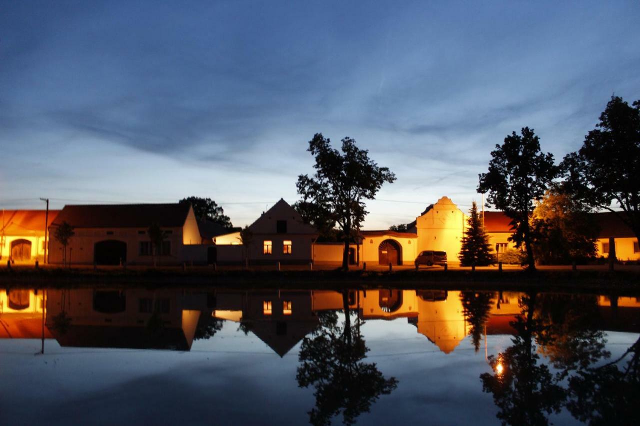 Ubytovani U Dvoraku Veselí nad Lužnicí Dış mekan fotoğraf